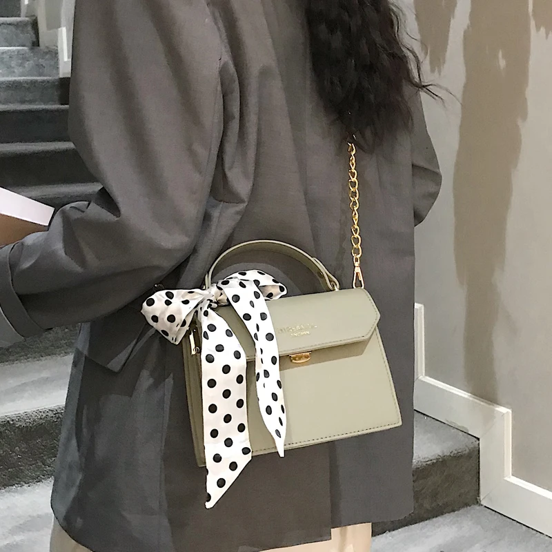 

New small bag female 2019 new wave Korean version of the wild Messenger bag chain shoulder bag wave point scarf handbag