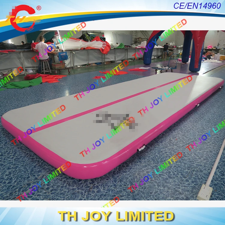 Transom wheels for inflatable boat