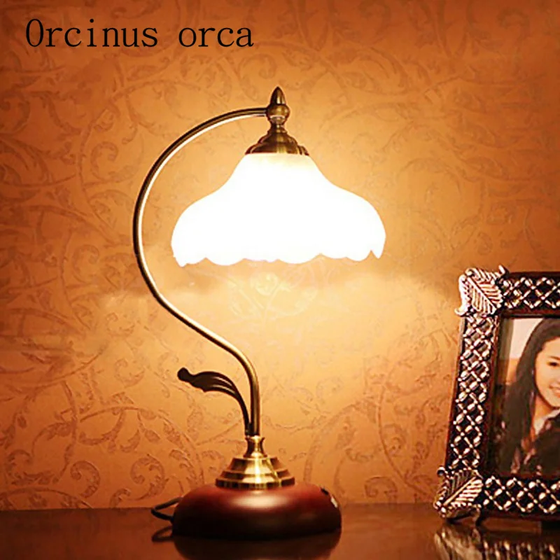 European style bedroom Bedside Lamp Retro Modern Minimalist Garden