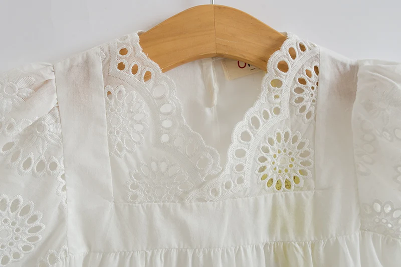 Хлопок кружевное платье для девочек Дети Лето г. новые вышитые детская одежда белый Кружево принцессы в Корейском стиле милые тонкие платья размеры 100-140