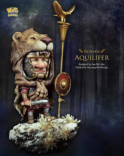

Pre order goods-NP 002 1/32 SD Ancient Roman Falconer
