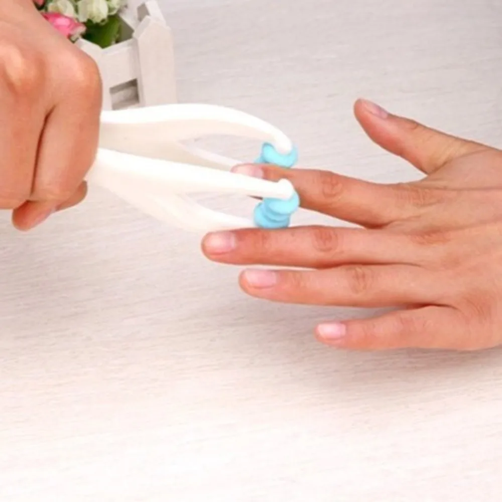 

1PCS 2 Rollers Finger Massager Elastic Handle Relax Finger Joints Hand Massager Blood Circulation Massage Tool