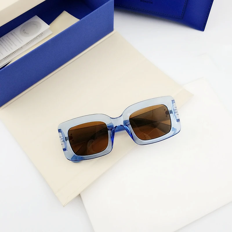 Square Sunglasses (16)