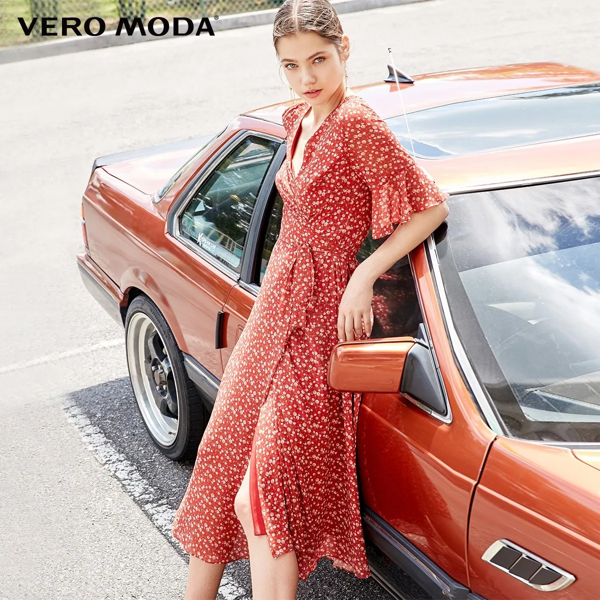 Vero Moda летнее в горошек платье с оборками на рукавах на шнуровке с запахом | 31926Z534 - Цвет: Ketchup