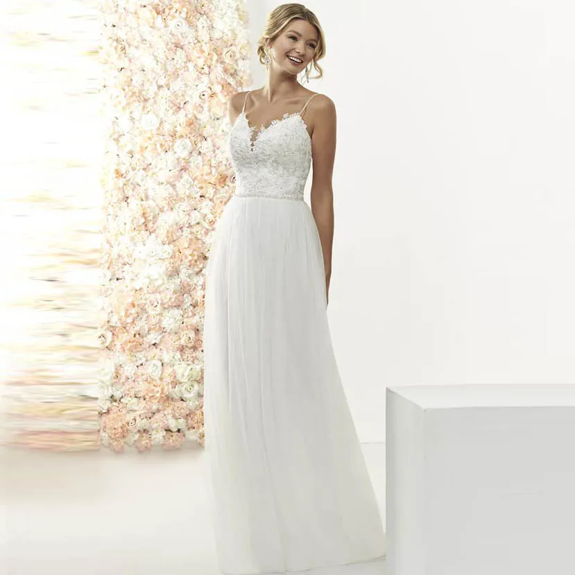 

Simple Spaghetti Straps Princess Boho Beach Wedding Dress Lace Appliques Backless Vestidos De Noiva Tulle Bride Dress