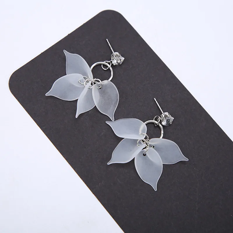 

New Fashion Big White Flower Earrings For Women Jewelry Elegant Scrub Petal Earrings Crystal Ear Studs Jewelry Gift Wholesale