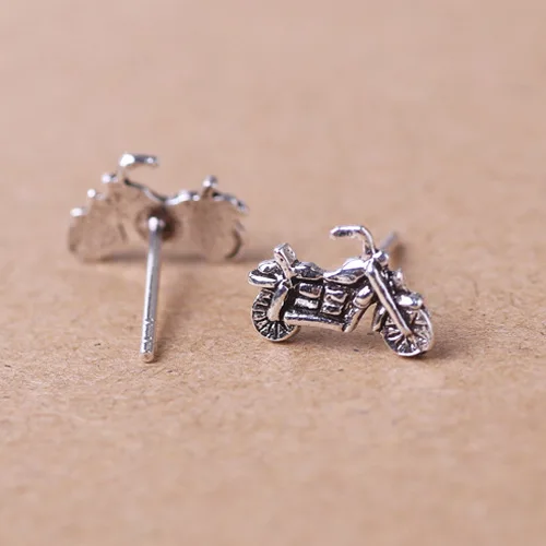 

925 Sterling Silver Ear Studs Female Retro Thai Silver Motorcycle ZC103
