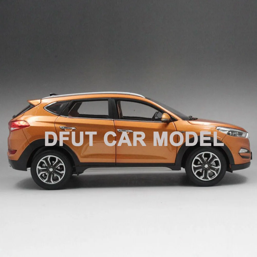 Весы из 1:18 сплава игрушечный автомобиль новый Тусон модель детского игрушечного