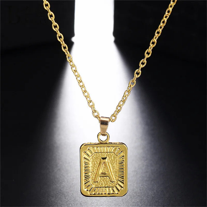 

BOAKO A-Z Rectangle Letters Necklace Charm Luster Gold Medal Capital Pendant Necklace for Women Men Jewelry Gift Intial Necklace