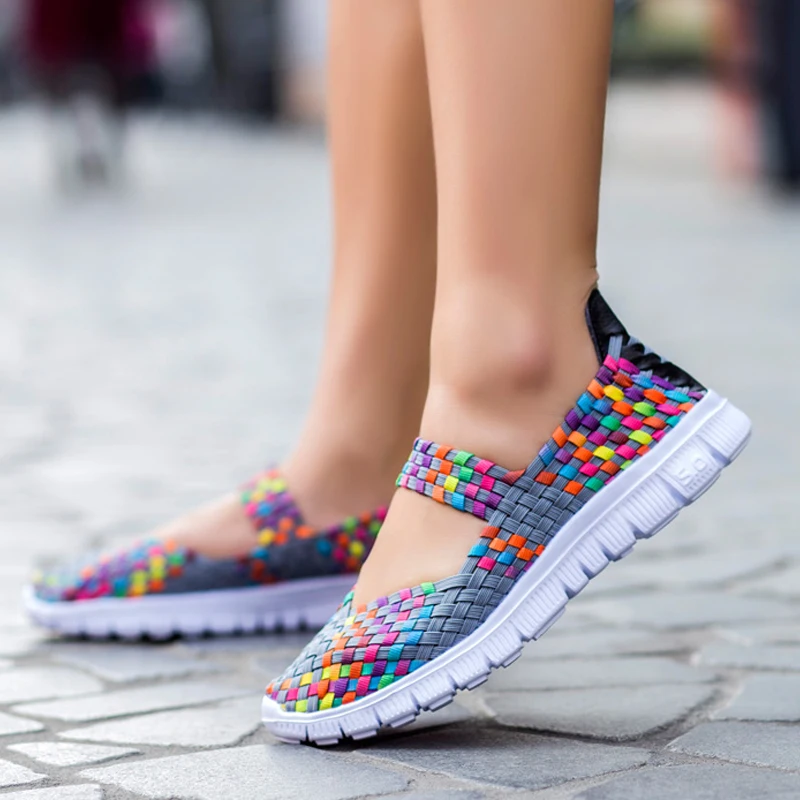 

Big Size Women Weave Shoes Comfortable Mother Gift Outdoor Sport Shoes Mixed-Color Summer Breathable Female Flats MujerSapato