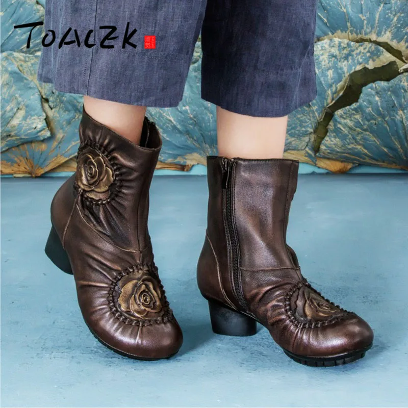 

Autumn winter designer high-end original handmade leather women's shoes big flower round head thick heel short boots