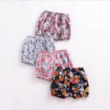 Для маленьких девочек одежда для детей милое с цветочным принтом, короткий детский сезон: весна–лето Повседневное милые Шорты девушка От 6 месяцев до 3 лет