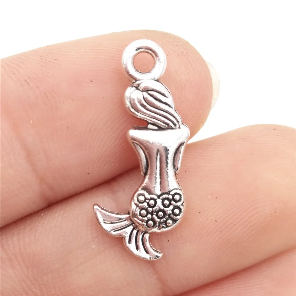 BULK 30 Zinc Alloy Beach Ocean Theme Mermaid Sea Snail Beach Chair Charms Antique Silver Plated 9*20mm 0.8g BULK 30 Zinc Alloy Beach Ocean Theme Mermaid Sea Snail Beach Chair Charms Antique Silver Plated 9*20mm 0.8g