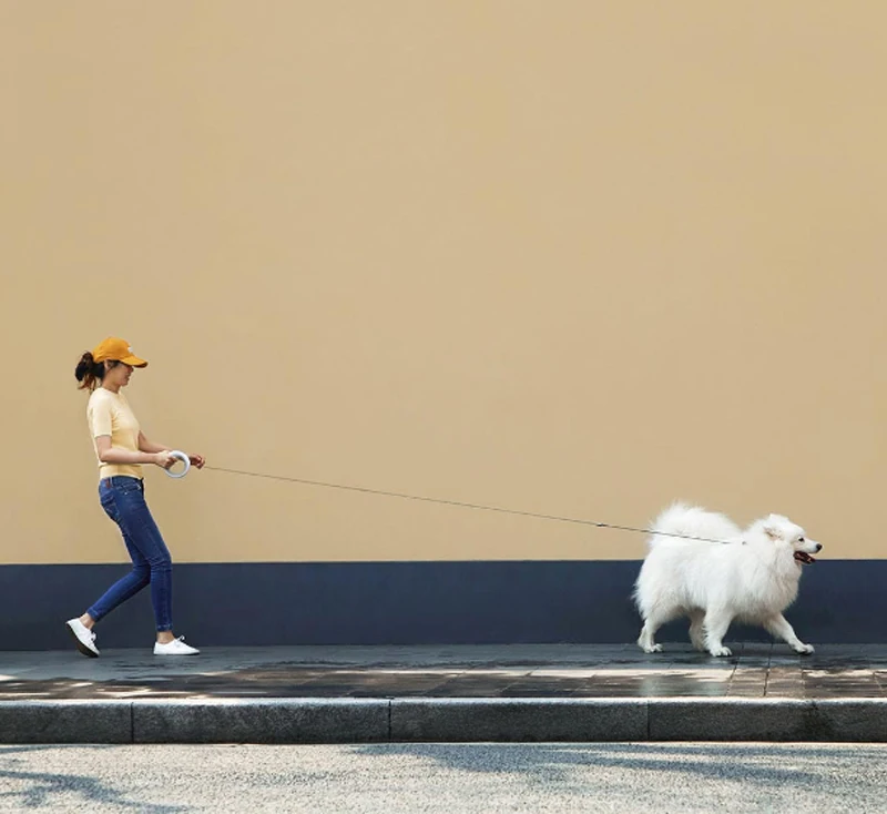 XIAOMI MOESTAR UFO 2.6m Retractable Dog Leash USB Rechargeable LED Night Light 50kg Static Tension Dog Traction Rope Pet Puppy Training Chain Hunting Dog Training Rope
