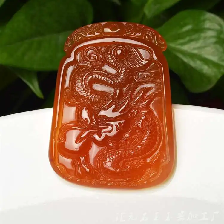 Natural Onyx Dragon Crystal Pendant Benmingnian Lucky To Ward Off Bad