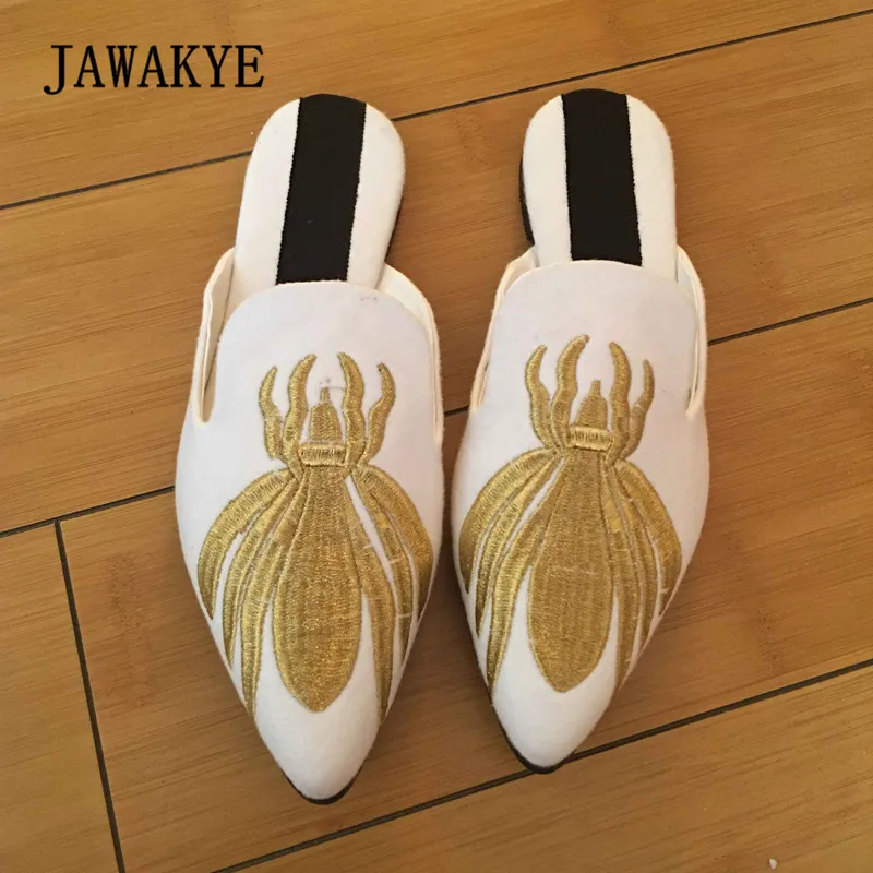 

2018 Gold Bee Embroidery Velvet Slipper Women Pointed Toe Fashion Flat Shoes Woman Gladiator Sandals