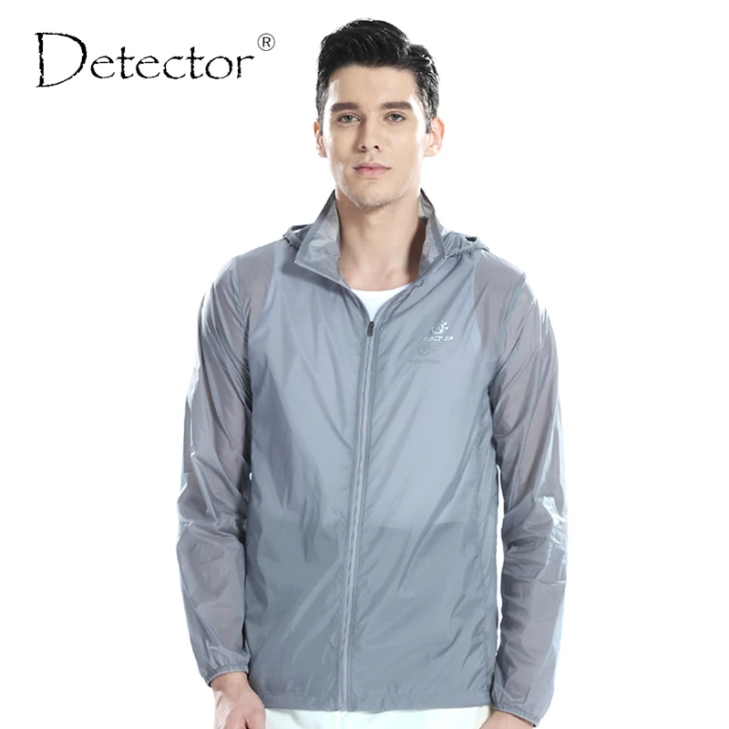 

Detector Men Outdoor Ultralight Water Resistant Windbreaker UV Anti Protection Skin Jacket Camping Hiking Jacket Thin Sport Coat