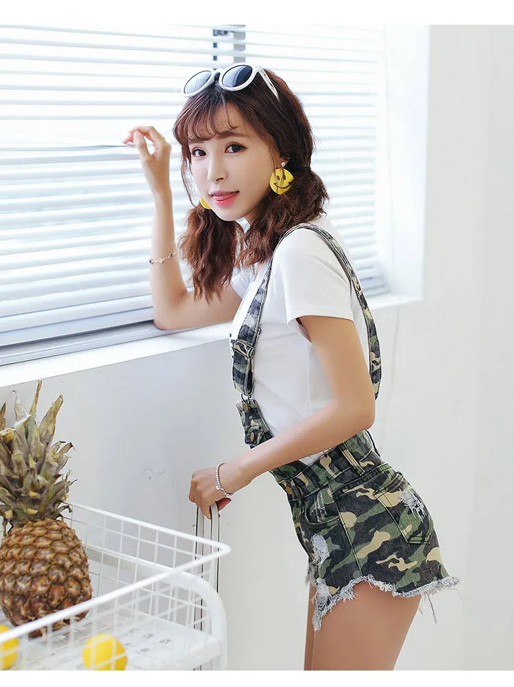 Denim Bibs Schoolgirl 2018 Spring New Loose Korean Thin Thin hole Flashes Fringe Shorts (5)