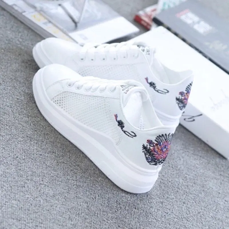 

Akexiya Women Casual Shoes Summer 2018 Spring Women Shoes Fashion Embroidered Breathable Hollow Lace-Up Women Sneakers