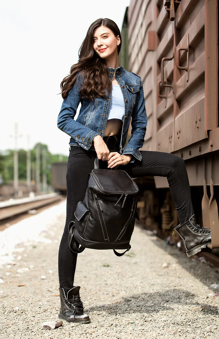 Outdoor Model Show of Woosir Large Vintage Leather Backpack