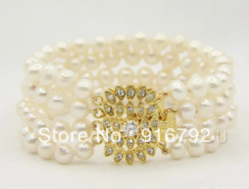 

free P&P >>>>>4rows natural 8mm white pearls bracelet E2063