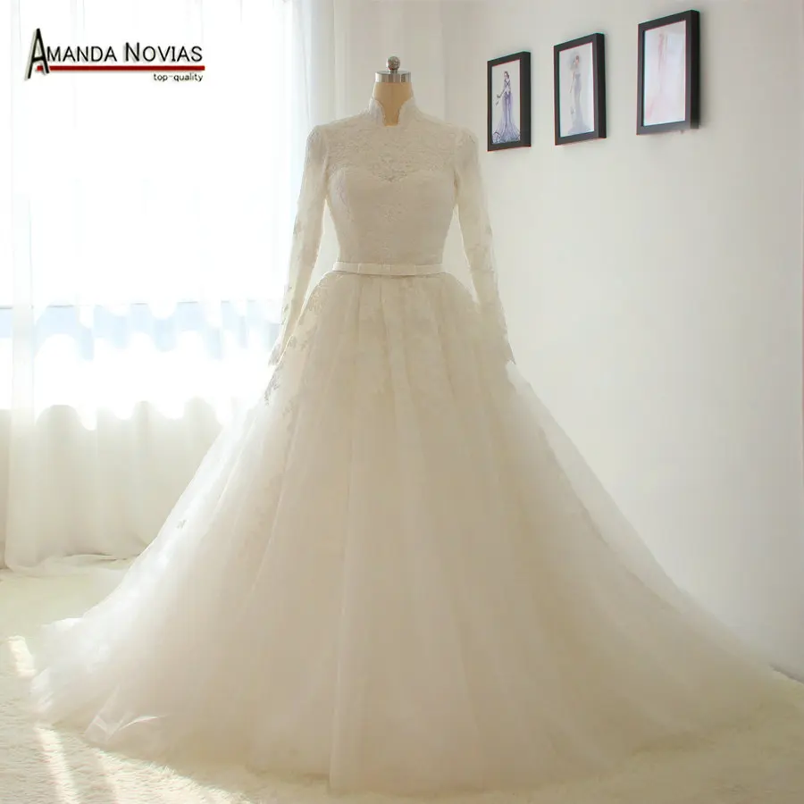 

Vintage High Neck Long Sleeves Hijab Muslim Wedding Dresses With Lace And Beaded 2016 Robe De Mariage Vintage For Islamic