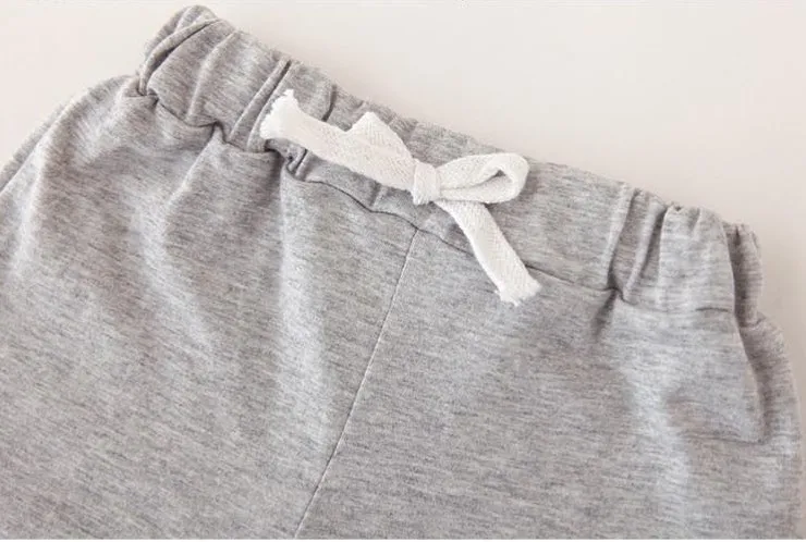 Для мальчиков и девочек летние хлопковые шорты мягкие удобные малышей сплошной цвет штанишки для малышей детская одежда