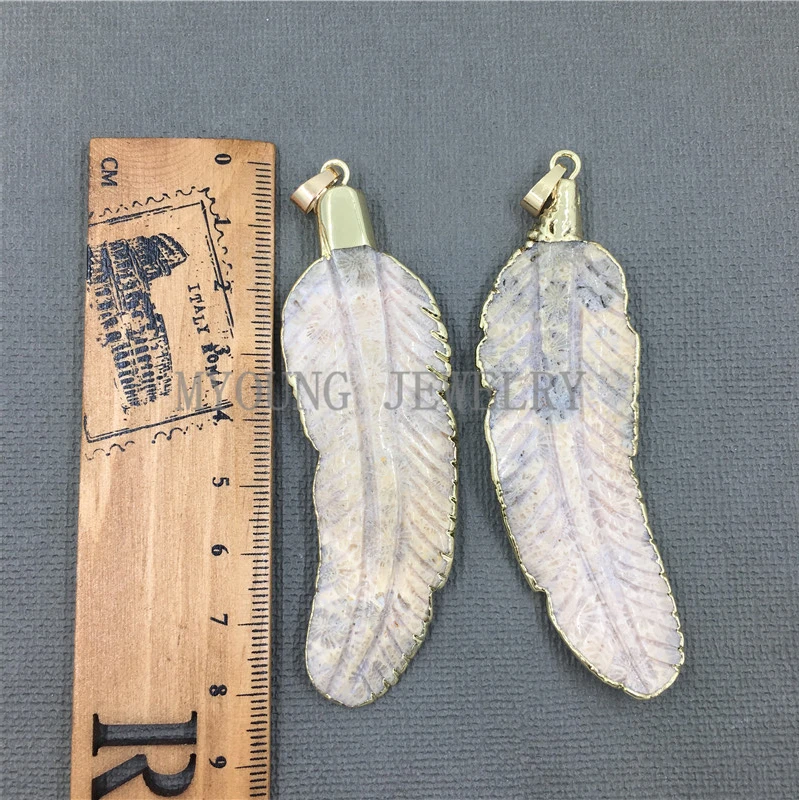 MY0987 Natural Carved Chrysanthemum Stone Feather Shape Pendant Gold Color  Leaf Pendant Charm (2)