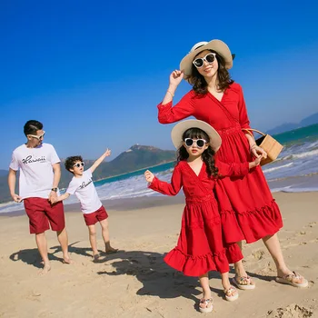 Family Clothing 2019 Summer Mother and Daughter Clothes Baby Beach Dress Kids Dresses for Girls Baby Boys Clothes Kids Beach Set