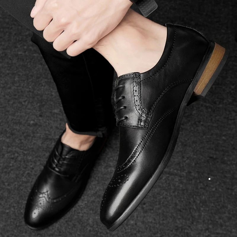 

2019 Formal leather shoes men Luxury Brand male Brogue Oxford dress shoes Genuine Leather High quality lace-up Flat footwear
