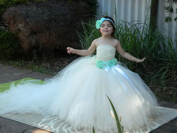 

Beige Flower Girl Dresswith Detachable Train Aqua Flower Children Clothing Perfect for Weddings Photo Shoots kids Dress