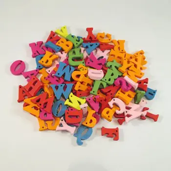 

Free shipping, 200pcs wholesale high-quality multicolor wood uppercase pendant die cutting Angle 017027010