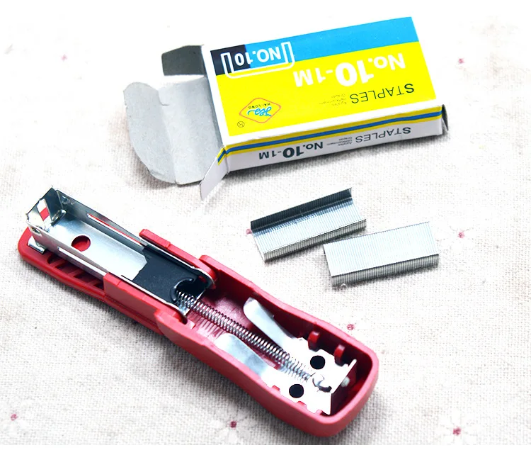 Разные цвета мини Atapler + Пластик набор штапелей 10 # иглы канцелярские привязки поставки Бумага Связывание Binder книжный степлер