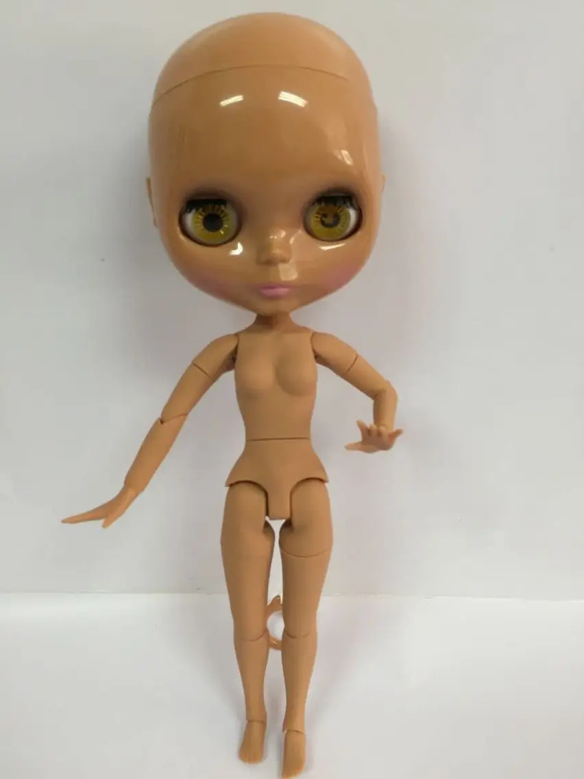 doll with no hair