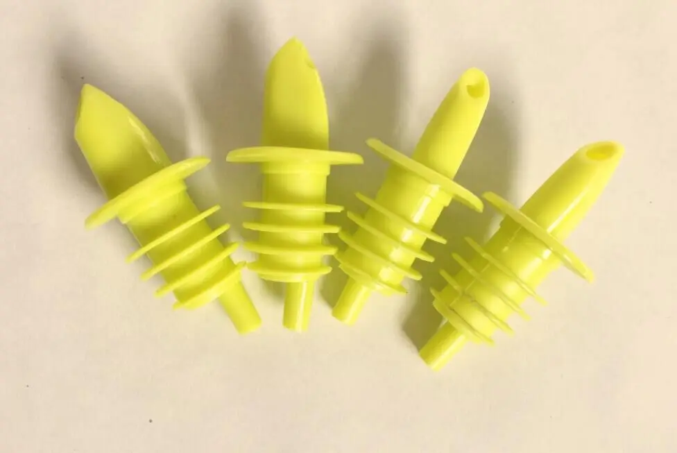 

Promotion! Factory free shipping 20pcs/lot panton 382C color food grade Plastic Wine Pourer