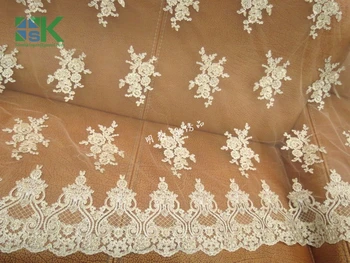 

2016 Fashion Lace Fabric Art Lace Light beige bone spur lace car full of gold , garment accessories, lace cloth 120 cm wide 2016