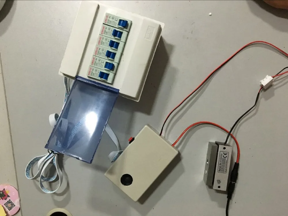 В режиме реального времени escape room prop Circuit breaker Отрегулируйте 6 переключателей в
