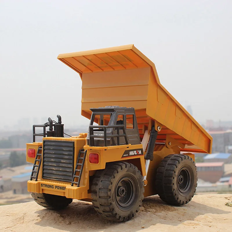 

HuiNA 540 RC Truck Toys Six Channel 6CH 1/18 40HMZ Metal Dump Trucks Remote Control Toys RTR With Charging Battery Alloy Truck