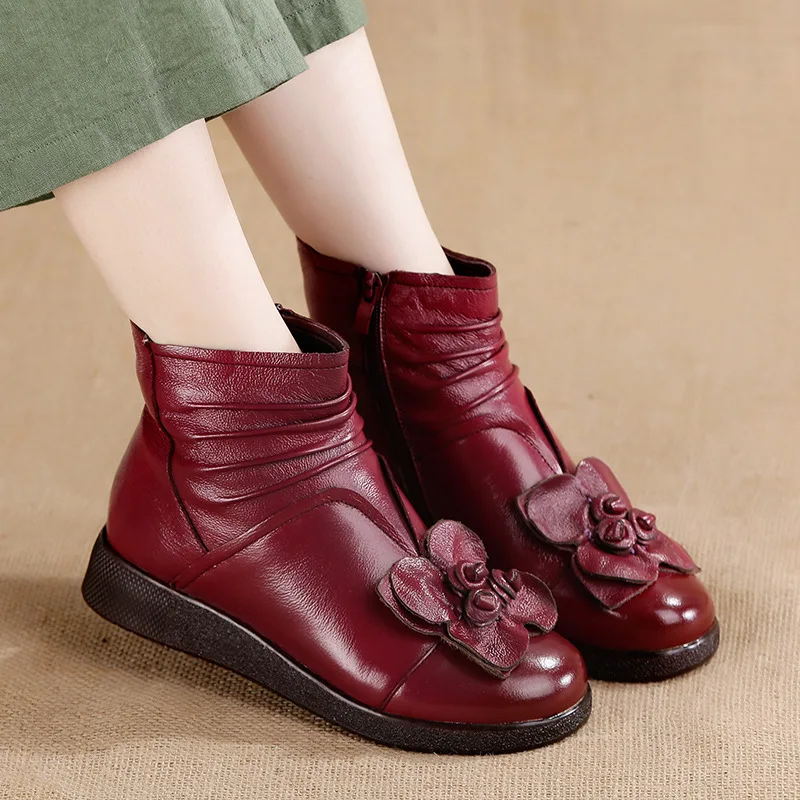 

CHAISHOU winter new flowers ethnic style retro mother cotton shoes Ankle female leather warm flat non-slip boots zapatos muje