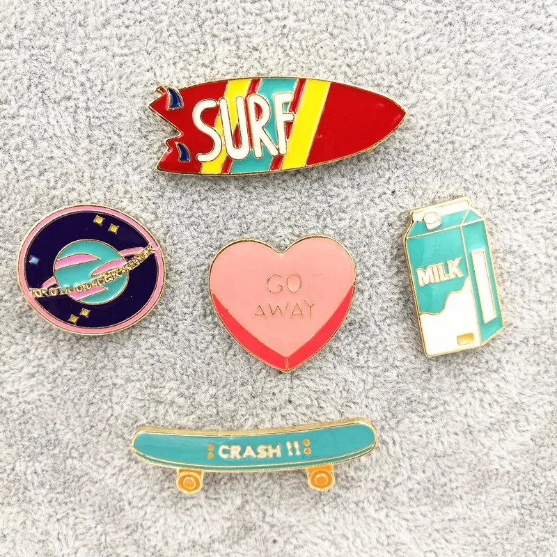 

Timlee X194 Free shipping Cartoon Cute Heart Milk Skateboard Planet Surfboard Metal Brooch Pins,Fashion Jewelry Wholesale