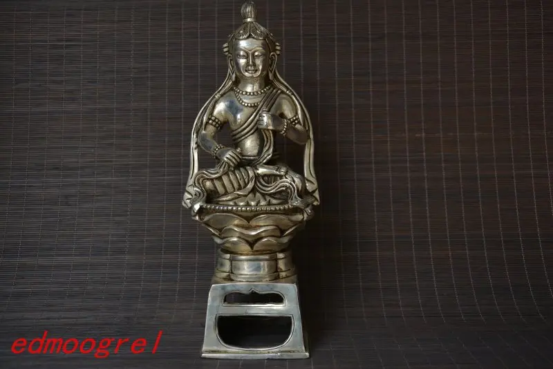 

Old MIng Dynasty(YongLe:1402--1424)silver Tibetan Buddhism statue / sculpture ,Handmade crafts,collection& adornment