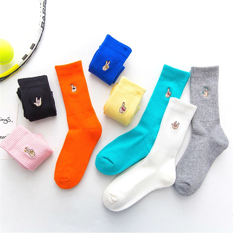 

New winter women's thick warm colorful embroidery high quality casual socks Hip hop fashion skateboarding socks 1 pairs