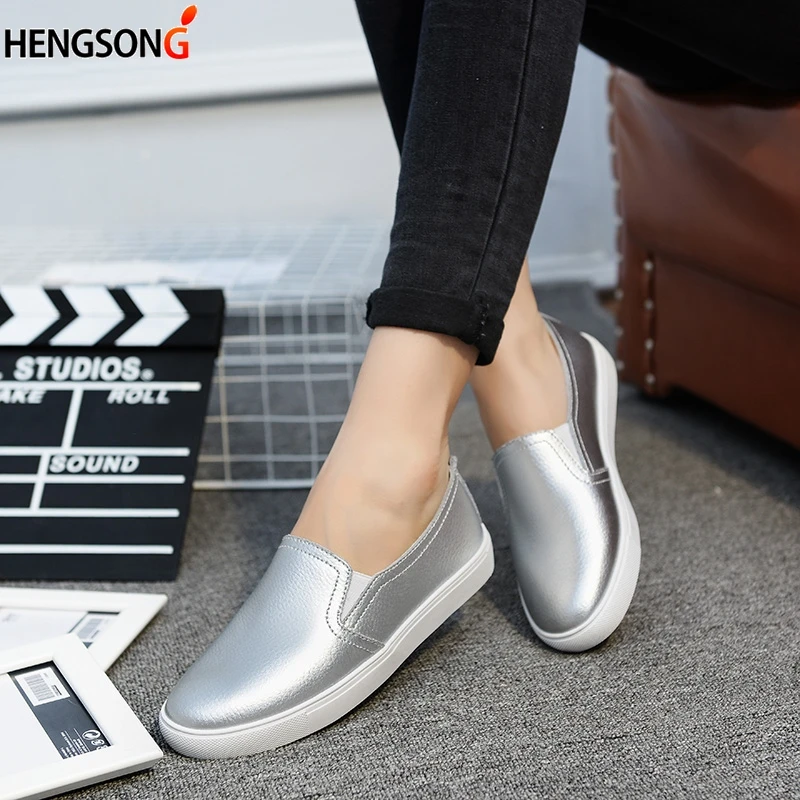 

2018 Sneakers Women Walking Shoes Leather Loafers White Black Silver Travel Shoes Woman Slip On Outdoor Sports Shoes Moccasins