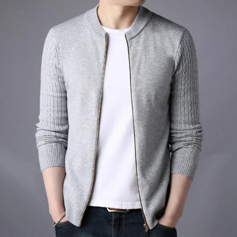 

new men cardigan for spring 2018 is a stylish, slim Korean version with a small stand collar and a solid color sweater for men