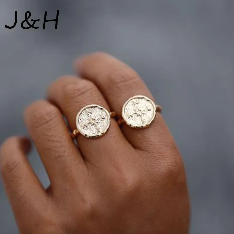 

Fashion Gold Color Hammered Travel Wanderlust Compass Ring Vintage Best Friends Rings For Women Men Drop Shipping