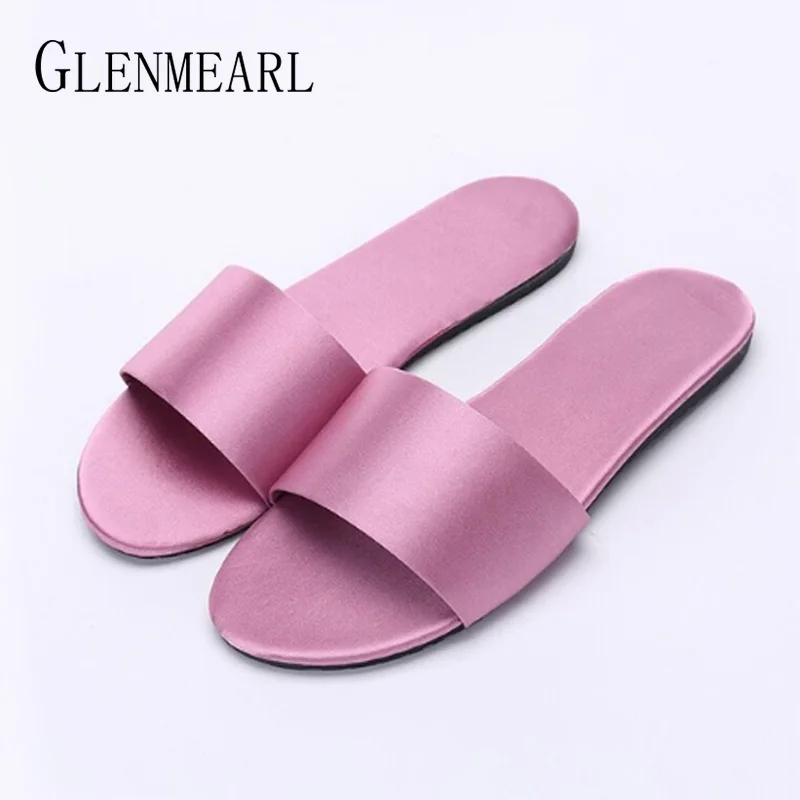 Women Slippers Indoor Shoes Flat Home Slippers Summer Shoes Silk Home Flip Flops Casual Shoes Flat Sandals Female Sliders 2018DE Women Slippers Indoor Shoes Flat Home Slippers Summer Shoes Silk Home Flip Flops Casual Shoes Flat Sandals Female Sliders 2018DE