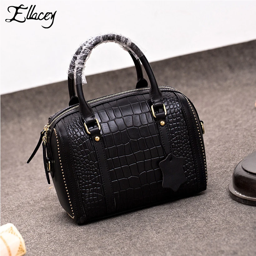 

New 2019 Luxury Genuine Leather Boston Bag Women Stone Pattern Black Handbag Cow Leather Shoulder Bags Female Vintage Tote Bags