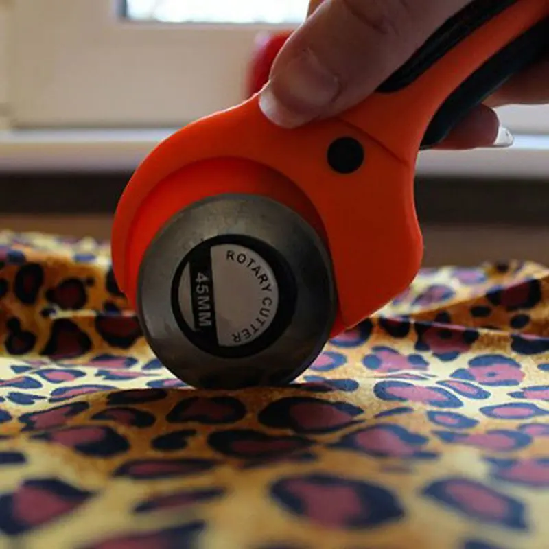 Портной ножницы Лоскутная плита режущий круг резак ткань ручной круглый ткань резак домашний сад искусство ремесла Sewing8