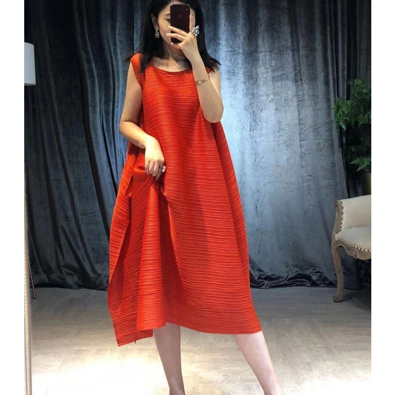 

Changpleat 2019 Summer New Sleeveless Women Dresses Miyak Pleated Fashion Loose Large Size A-line Split Solid Female Dress Tide