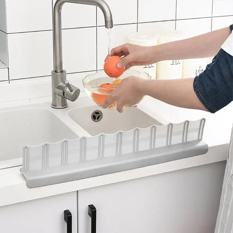 1pcs TPR material Water Splash Guard Baffle Board Sucker Wash Basin